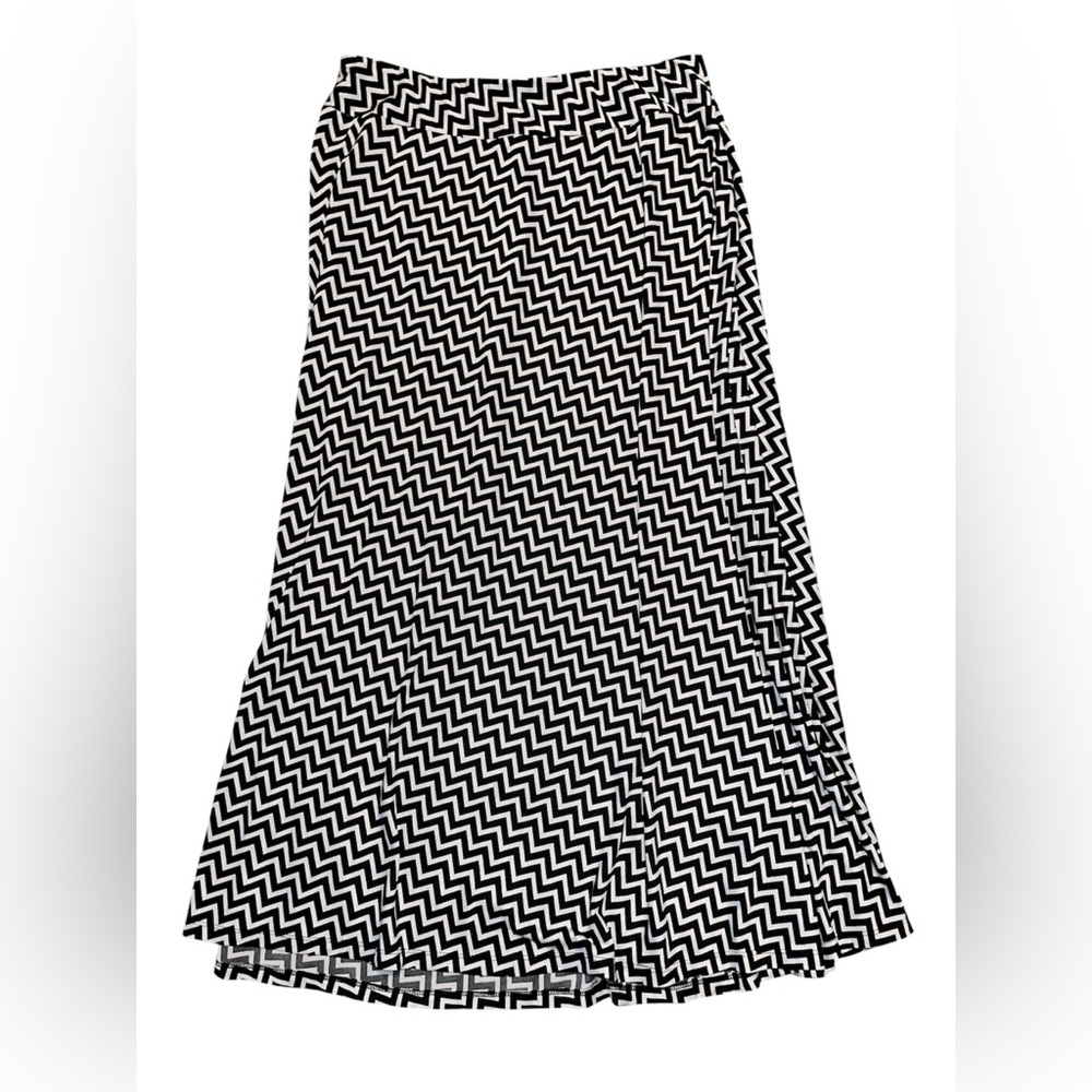 new directions Black & White Zigzag Maxi Skirt